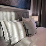 Appartement Vektor Premium With Rooftop Garden & Free Parking *