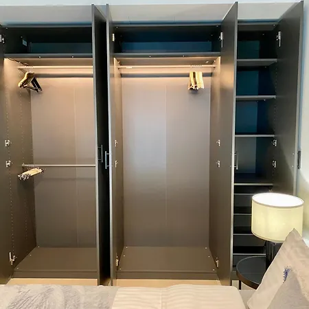 Vektor Premium With Rooftop Garden & Free Parking Appartamento Reval