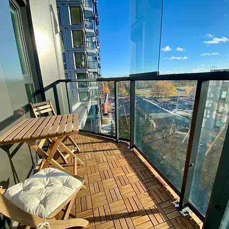 Vektor Premium With Rooftop Garden & Free Parking 아파트