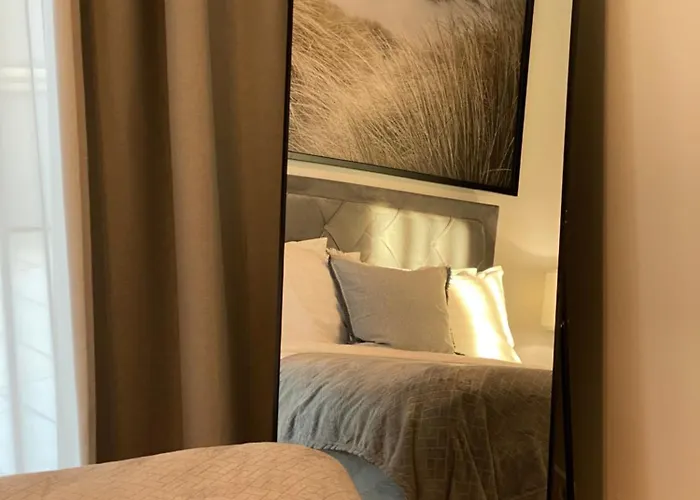 Vektor Premium With Rooftop Garden & Free Parking *