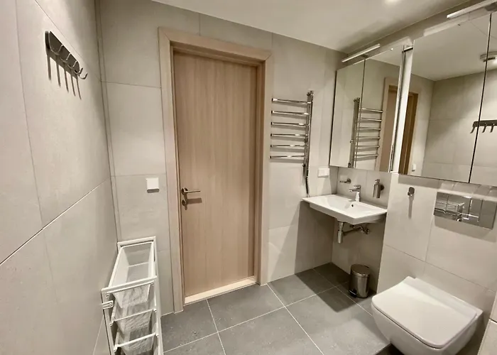 Vektor Premium With Rooftop Garden & Free Parking Korter *