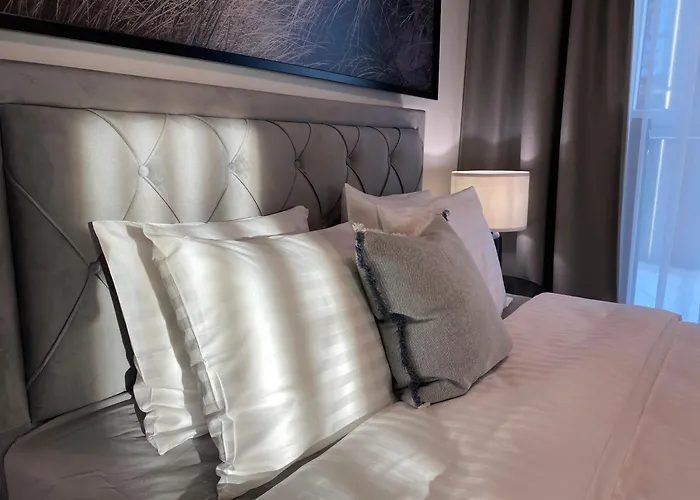 Apartman Vektor Premium With Rooftop Garden & Free Parking *