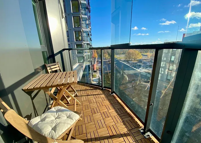 Vektor Premium With Rooftop Garden & Free Parking Apartman