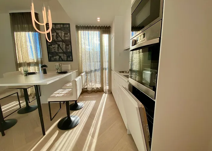 Vektor Premium With Rooftop Garden & Free Parking Apartman